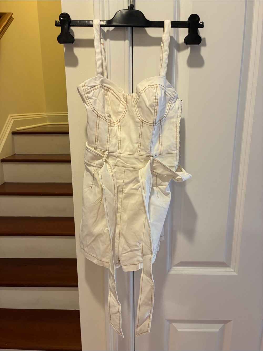 More to Come Women’s Sz XXS White Strapless Bustier Romper with Tie Waist